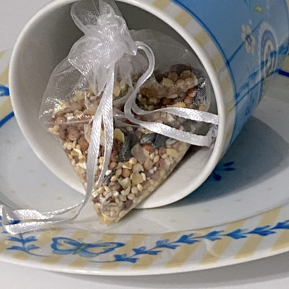 Outside Hanging Tea Cup Bird Feeder with Free Seeds - Picture 3 of 8